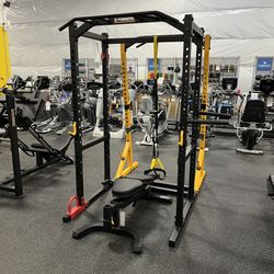 Brand New (Never Used) Coomercial Quality Powertec Squat Rack W/ Dip Bars 