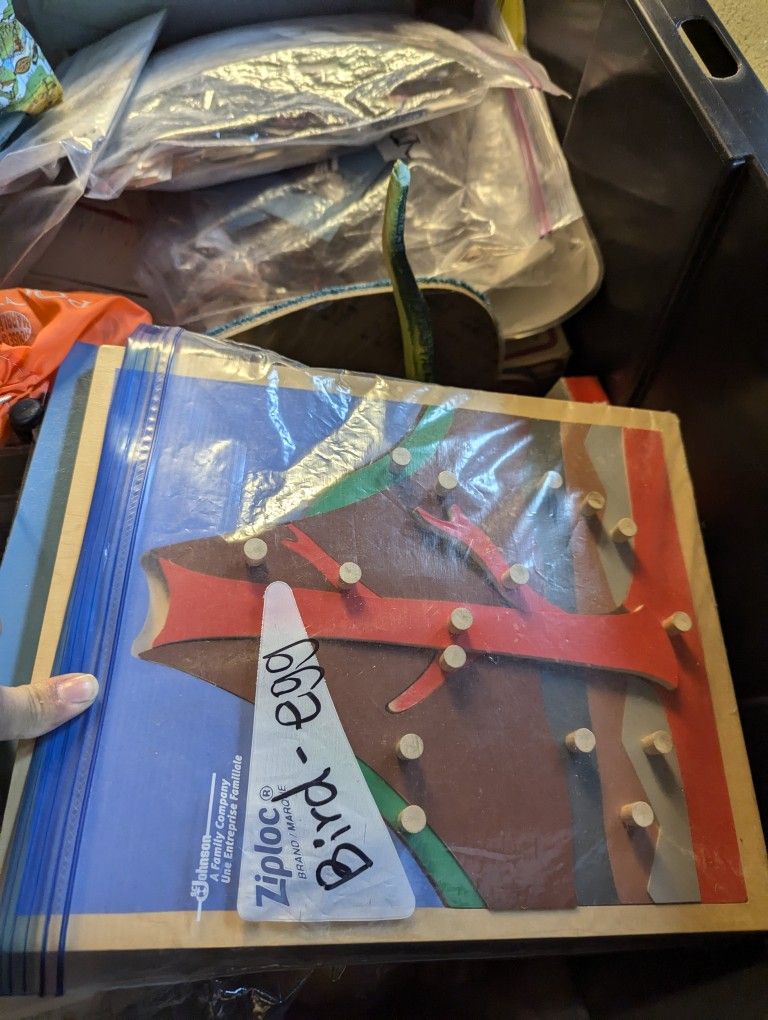 Montessori Materials And World Puzzle Sets With Draws