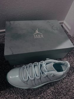 Jordan 11 lows JAIDE sz 12
