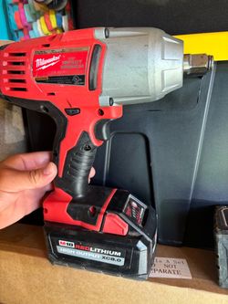 Milwaukee M18 1/2" Impact Wrench with Battery