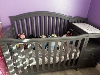 Crib & Drawer Combo