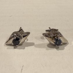 Sterling silver 925 blue sapphire stud earrings