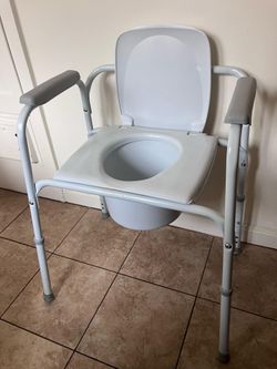 Commode Toilet