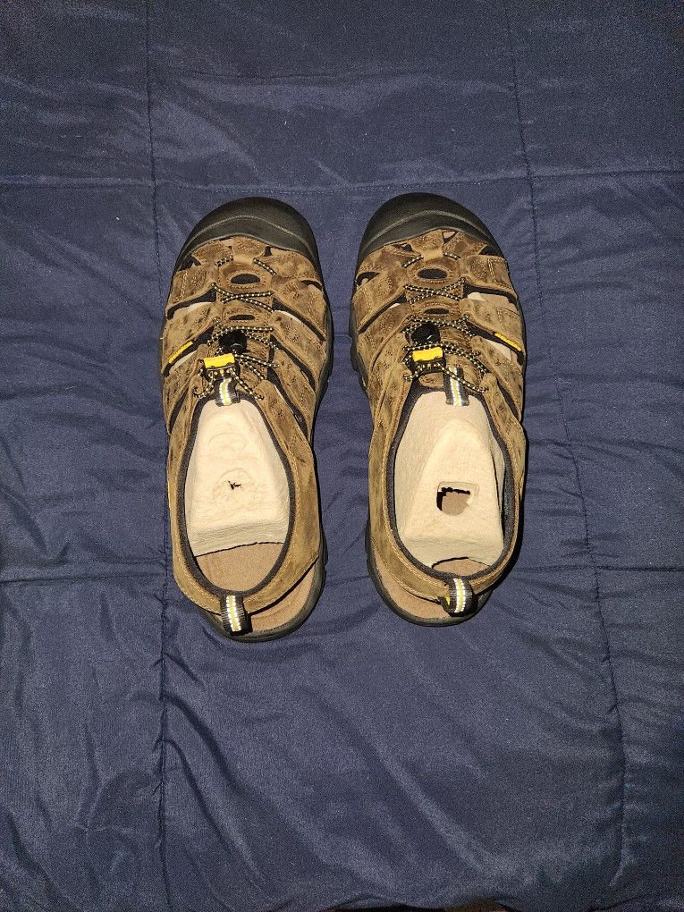 KEEN H2 men's Size 11.5 Newport Sandals
