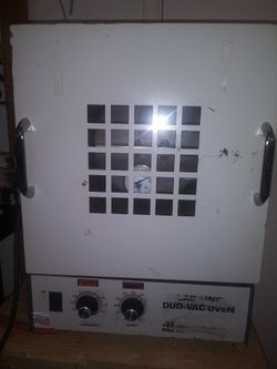Lab Line Instruments Duo-Vac Oven