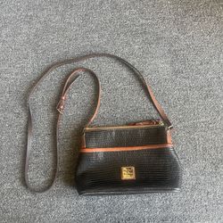 Dooney & Bourke Handbag 