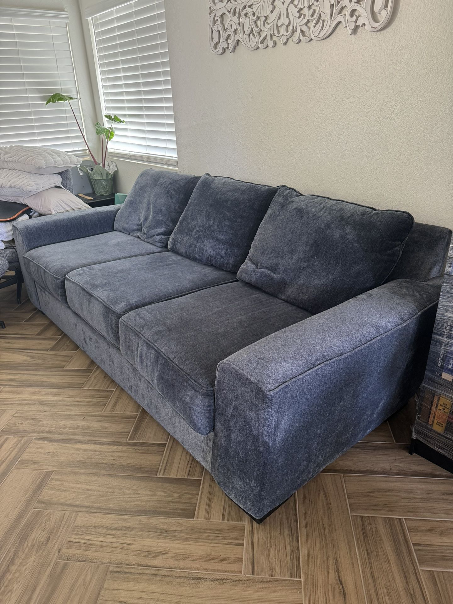 Cheap Couch 