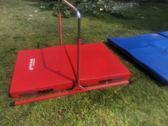 Child’s gymnastic bar in Matt