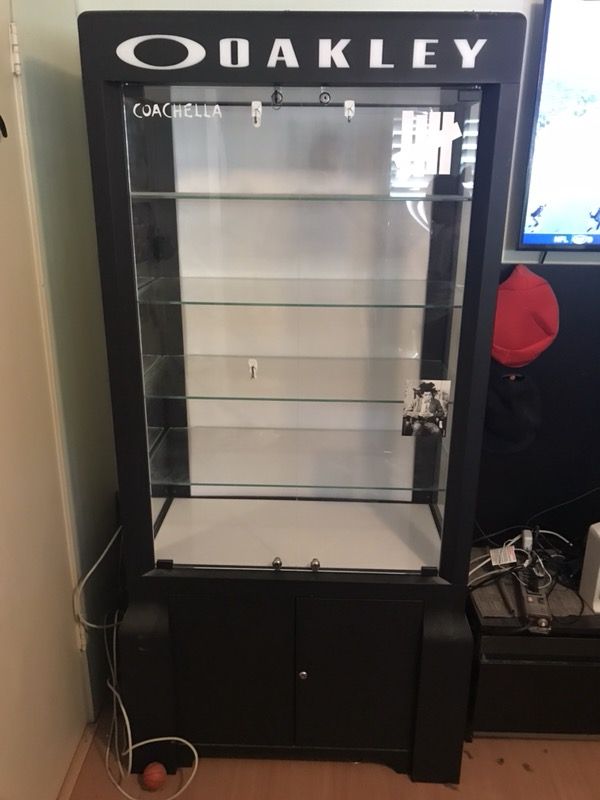 Oakley Display Case for Sale in Diamond Bar, CA OfferUp