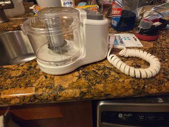 Mini Black and Decker  chopper plus