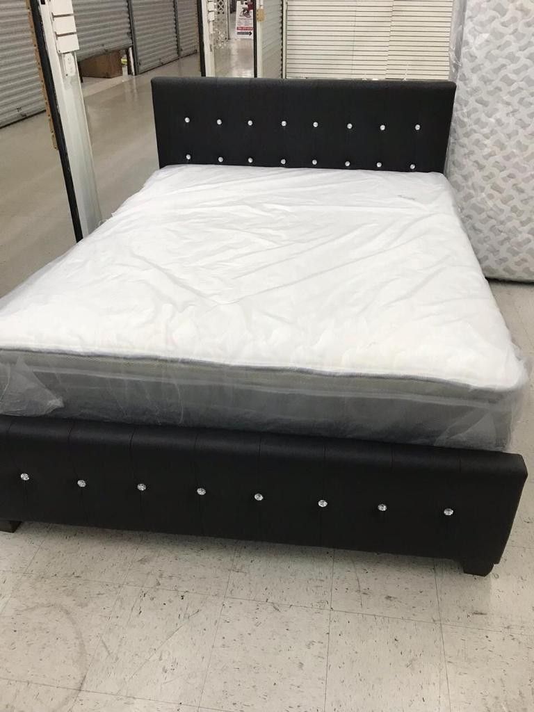 Queen Diamond bed with mattress and box. Brand neww