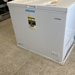 8.7cu. Chest Freezer By Vitara 