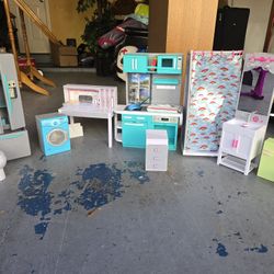 Mini Kitchen And Bathroom Set