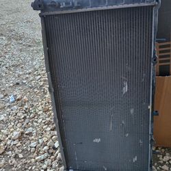 2001 - 2004 Minivan Radiator 