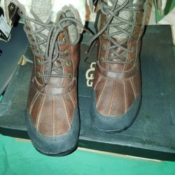 UGG Boots 