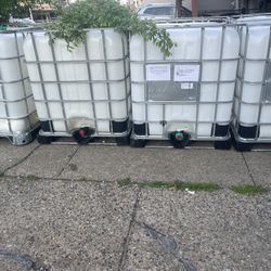 275 Gallon Framed Totes 