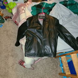 Near New Mens XL Collezione Leather Jacket