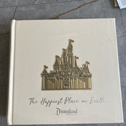 Disney Photo Album - Most Magical Place on Earth - Walt Disn
