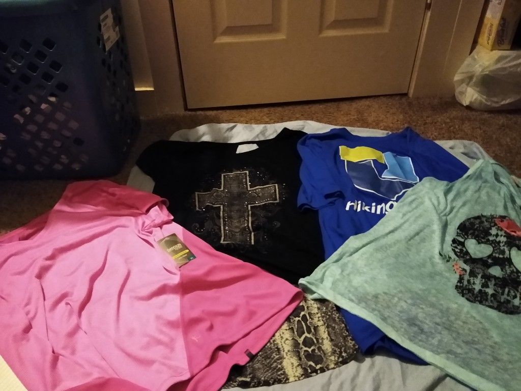 Girls clothes nwt or only wore once