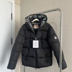 BRAND NEW - Black Moncler Puffer