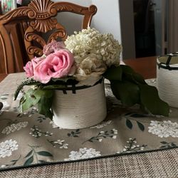 Ceramic Planters (13 Count) 