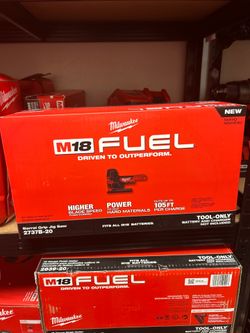 Milwaukee M18 Fuel Barrel Grip Jig Saw