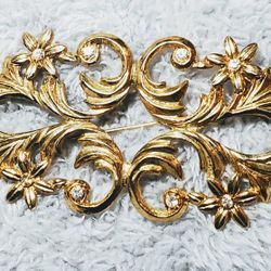 Vintage Gold Plated Floral Brooch. 