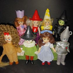 Madame Alexander McDonald's 2007 Wizard of Oz Dolls Set of 8