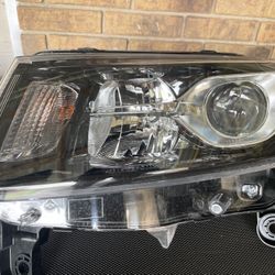 2014-2016 Jeep Grand Cherokee Halogen Headlight 