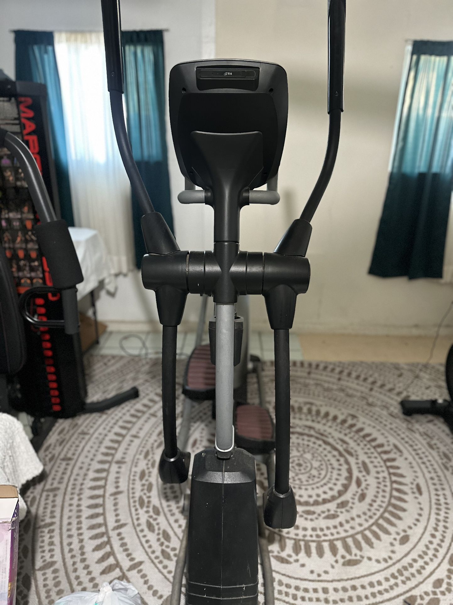 Pro-Form Smart Strider 735 Elliptical 