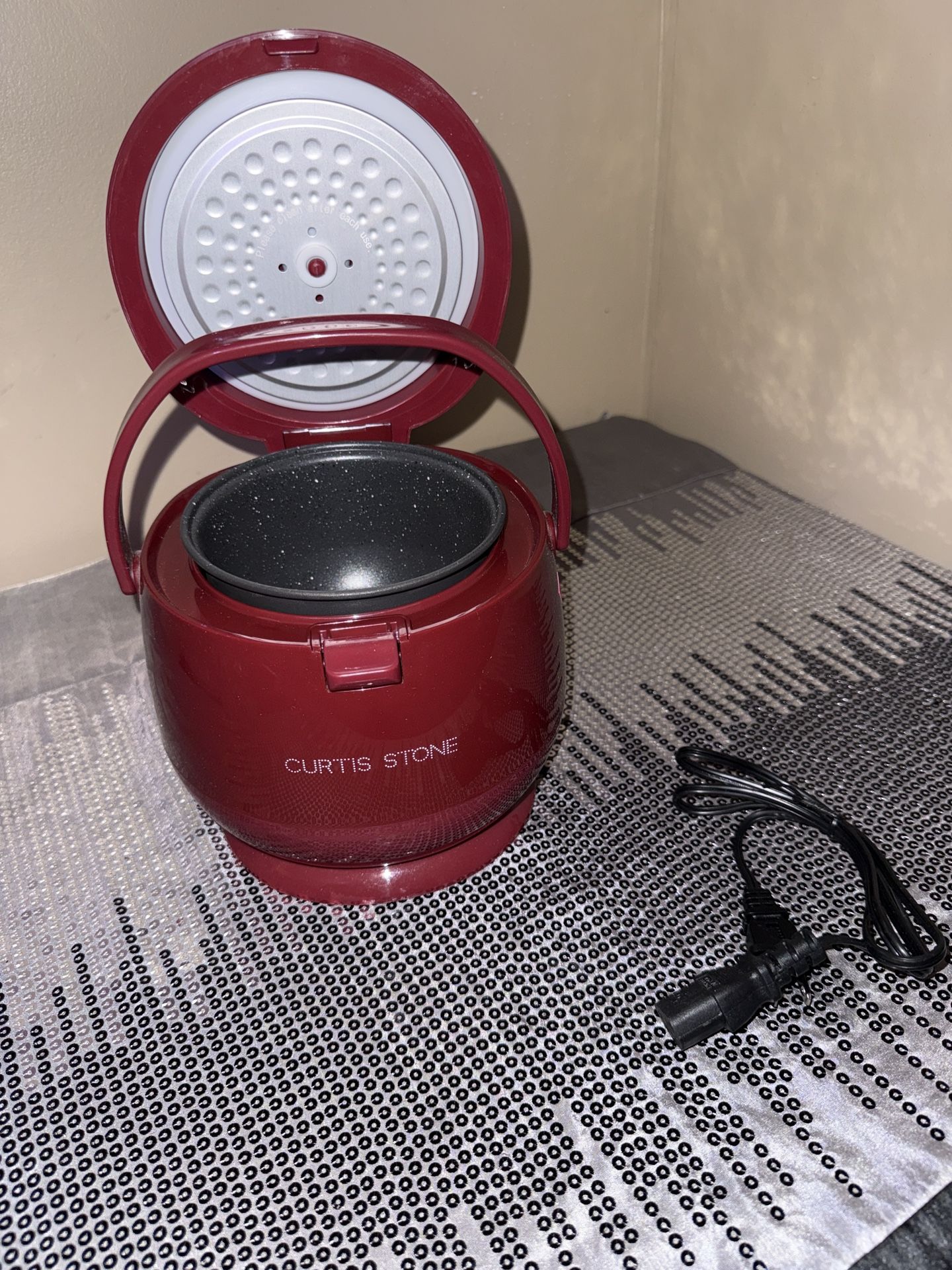 Curtis Stone Red Curtis Stone Red Multi-Cook, Slow Cook, Bake, and Keep Warm