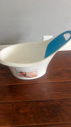 Munchkin sit and soak tub new