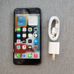iPhone 7 Plus - UNLOCKED - Like New 