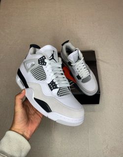 Jordan 4’s Military Black