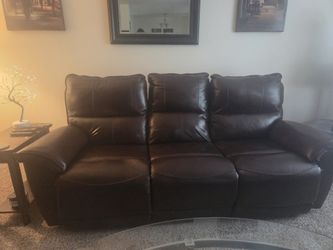 La-Z-Boy Leather Power Sofa – $700