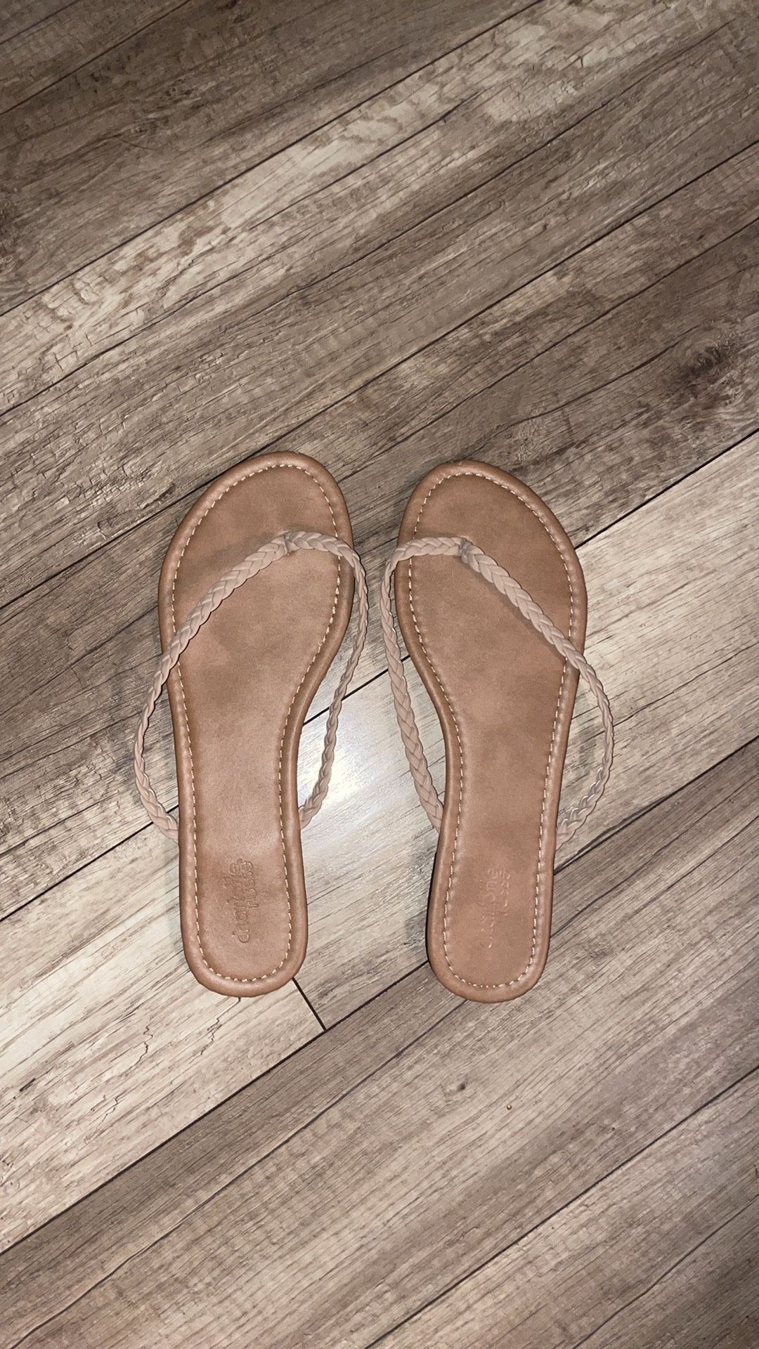 Charlotte Russe Girls Womens Teens Sandals Flats Flip Flops Shoes Size 8