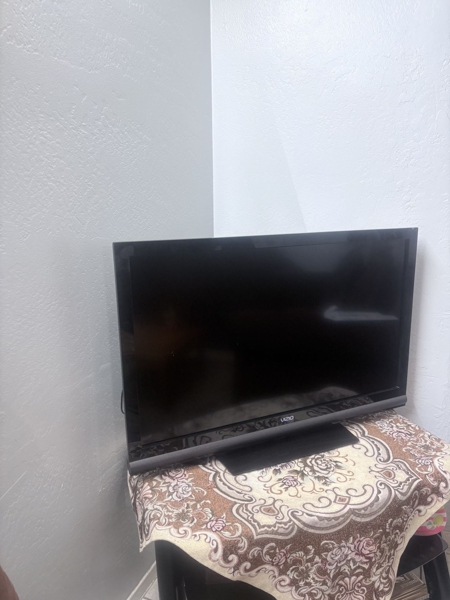 📺 Flat Screen TV for Sale – Excellent Condition