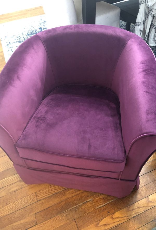 Velvet accent chair for Sale in Westfield, MA - OfferUp