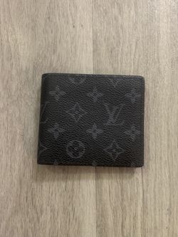 Men’s Louis Vuitton & Gucci Wallet 