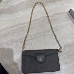 Poppy Crossbody In Signature Canvas