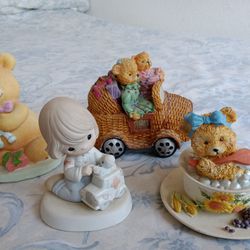 Vintage Decorations Take It All For$100