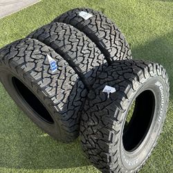 Brand New BFGOODRICH ALL TERRAIN T/A KO3 LT265 /70 R17
