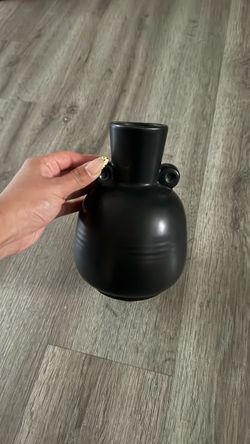 Black vase