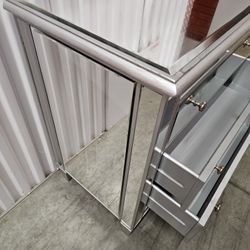 3 DRAWER MIRRORED DRESSER CABINET 