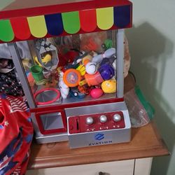 The  Claw & Prizes