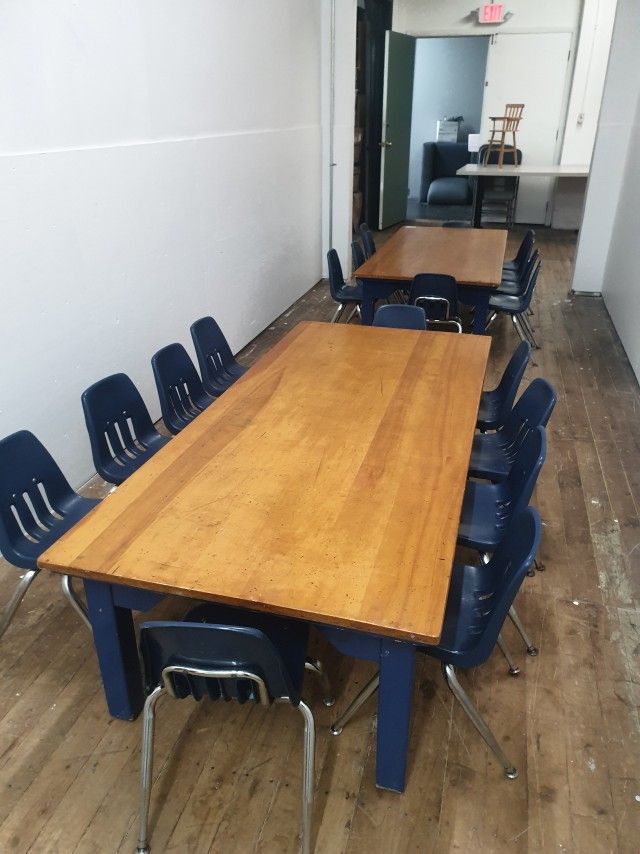 DAYCARE CHILDREN HEIGHT TABLES AND CHAIRS (HOME42)