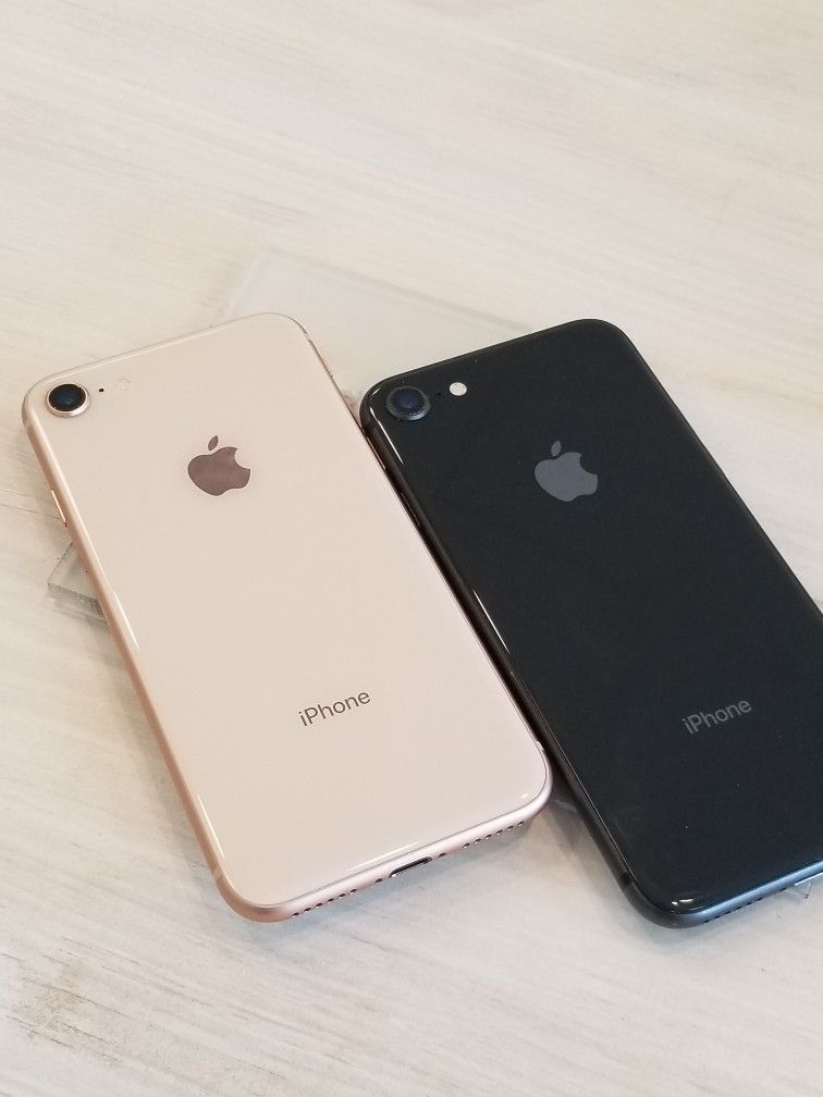 Unlocked iPhone 8 📱 – Compatible with All Carriers! Get Yours Today!
