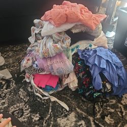 $40 For All Bundle Of 34 Pieces Dresses Ect  Kids Size 6 To 14 See Description 