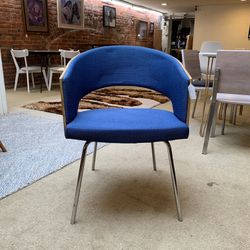  Source Botte Dining Chair
