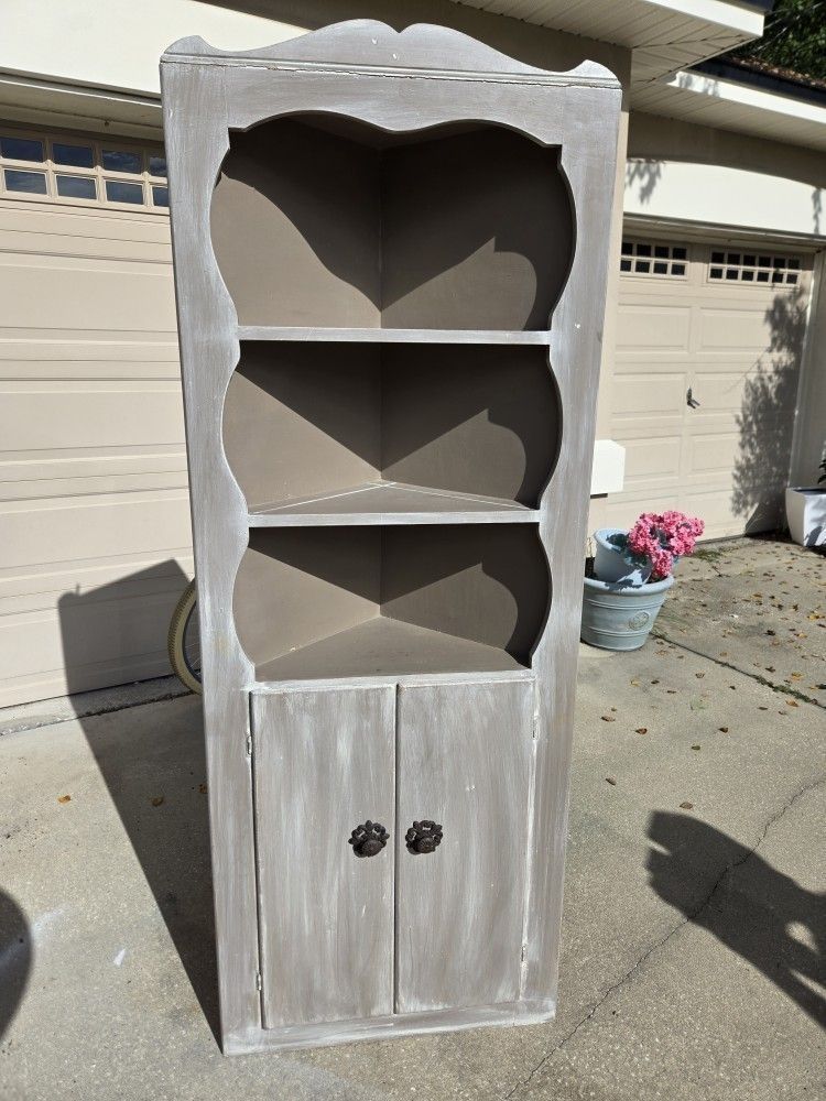 Lovely Vintage Wood Painted Corner Shelf Farmhouse Country Boho 